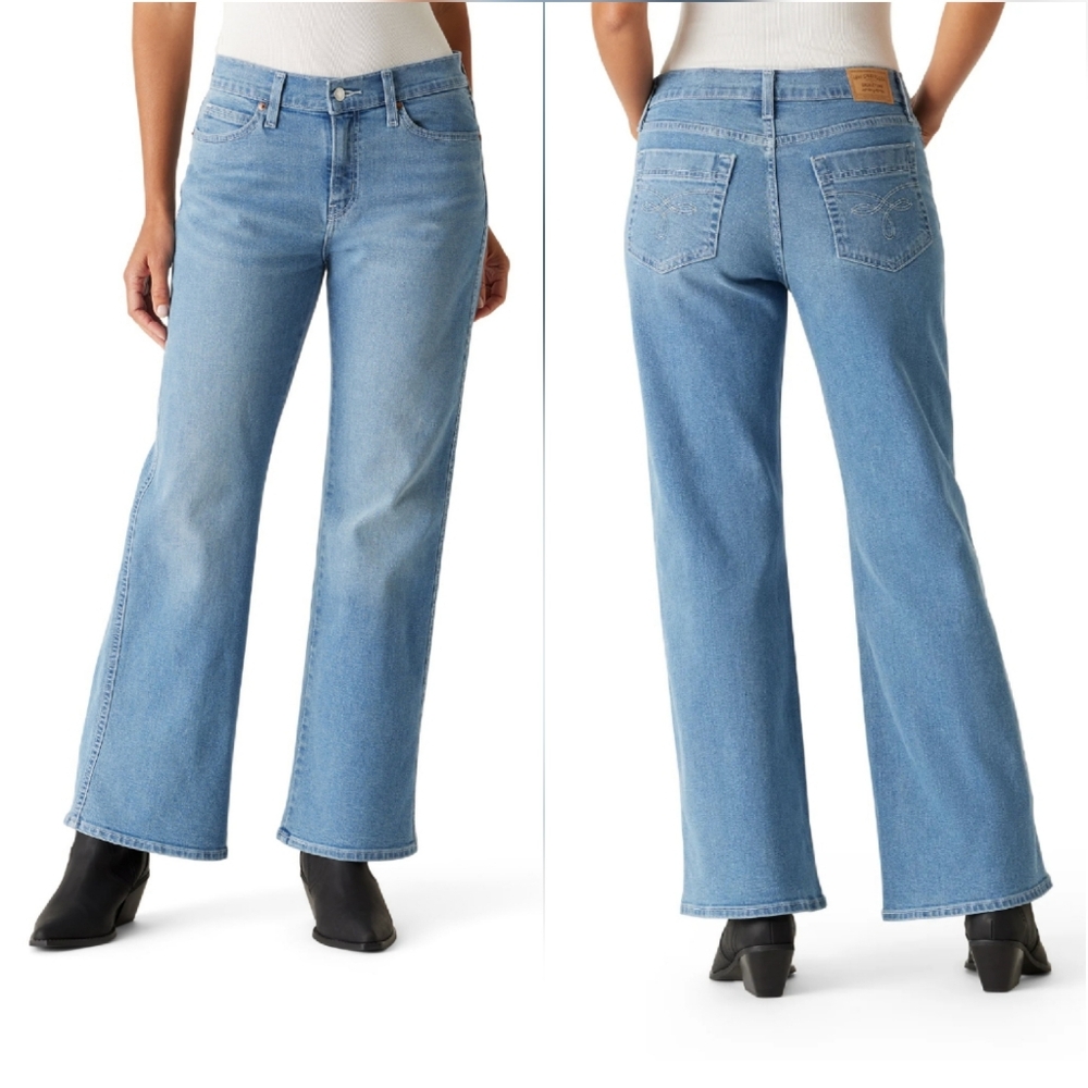 Levi's Light Blue Vintage Relaxed Boot Jeans Size 10